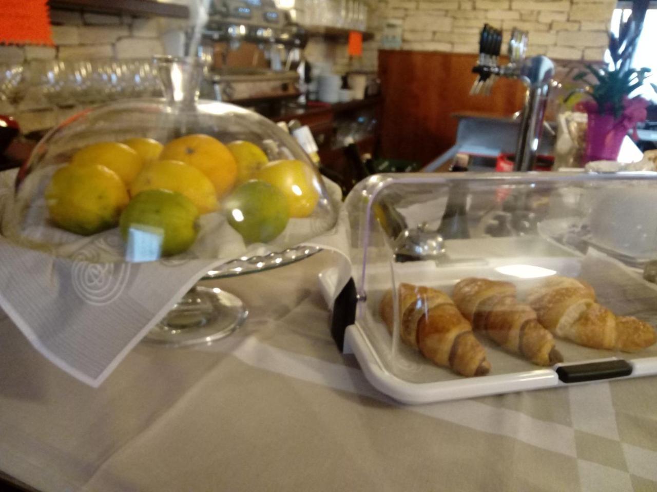 Albergo Alla Pineta Villa Santina Luaran gambar