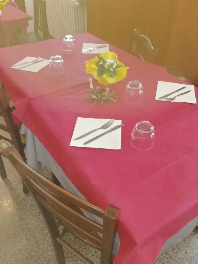 Albergo Alla Pineta Villa Santina Luaran gambar
